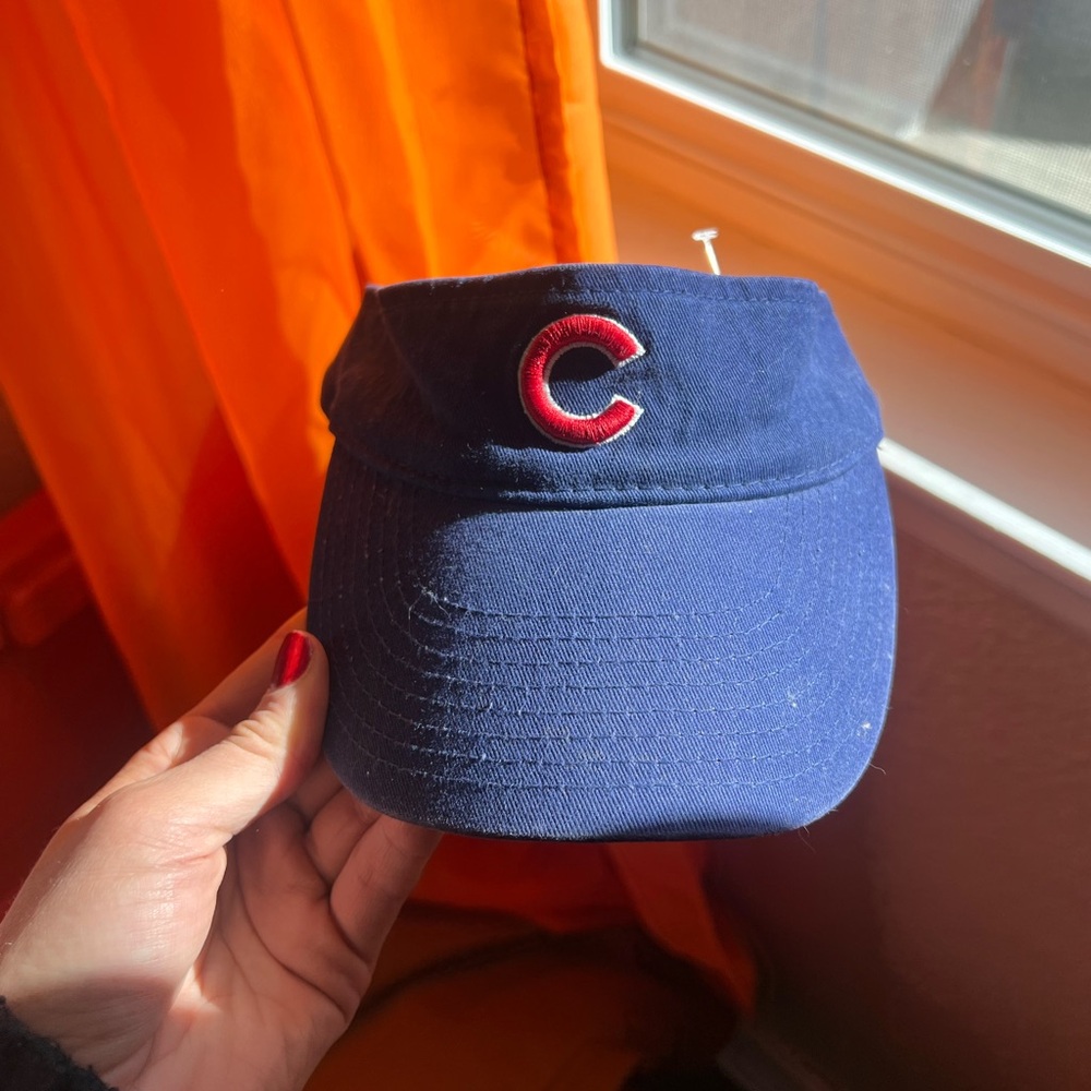 CUBS Visor - Picture 2 of 4